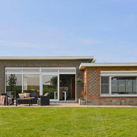 Huswell - Bungalow With Garden At 5 Minutes From The Beach Vila De Haan Exterior foto