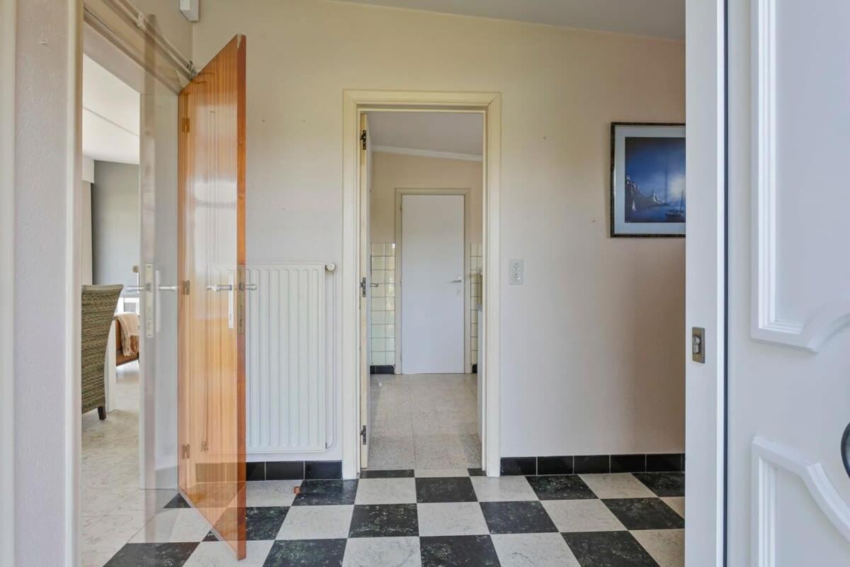 Huswell - Bungalow With Garden At 5 Minutes From The Beach Vila De Haan Exterior foto