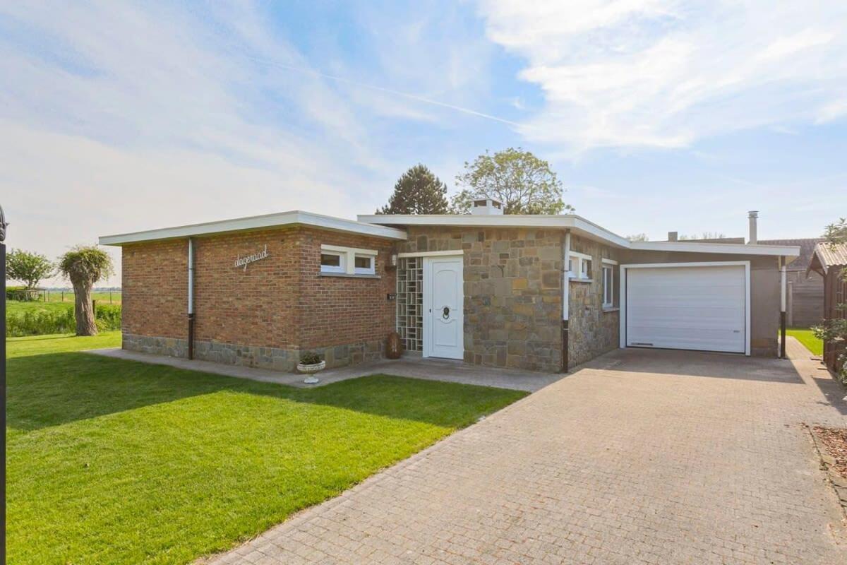 Huswell - Bungalow With Garden At 5 Minutes From The Beach Vila De Haan Exterior foto