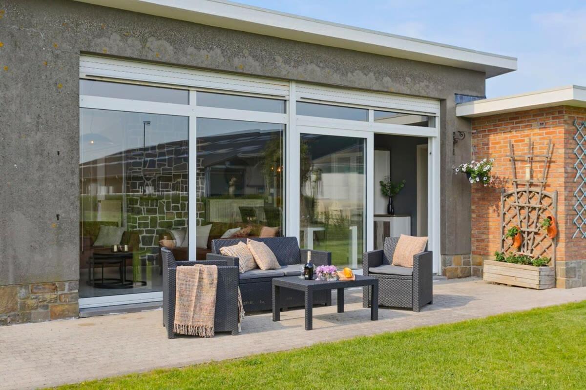 Huswell - Bungalow With Garden At 5 Minutes From The Beach Vila De Haan Exterior foto